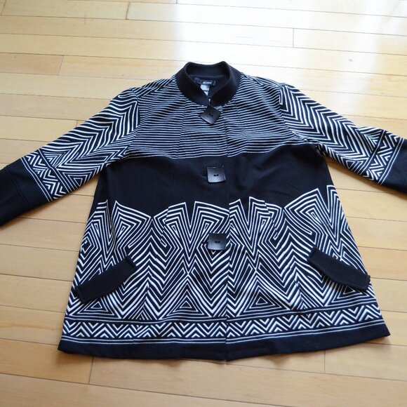 Ali Miles Jackets & Blazers - Ali Miles Black White Babydoll Jacket Size XL